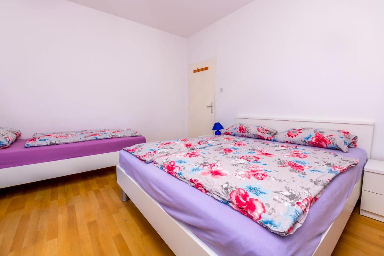 Apartments Olivera Rogoznica  Buitenkant foto