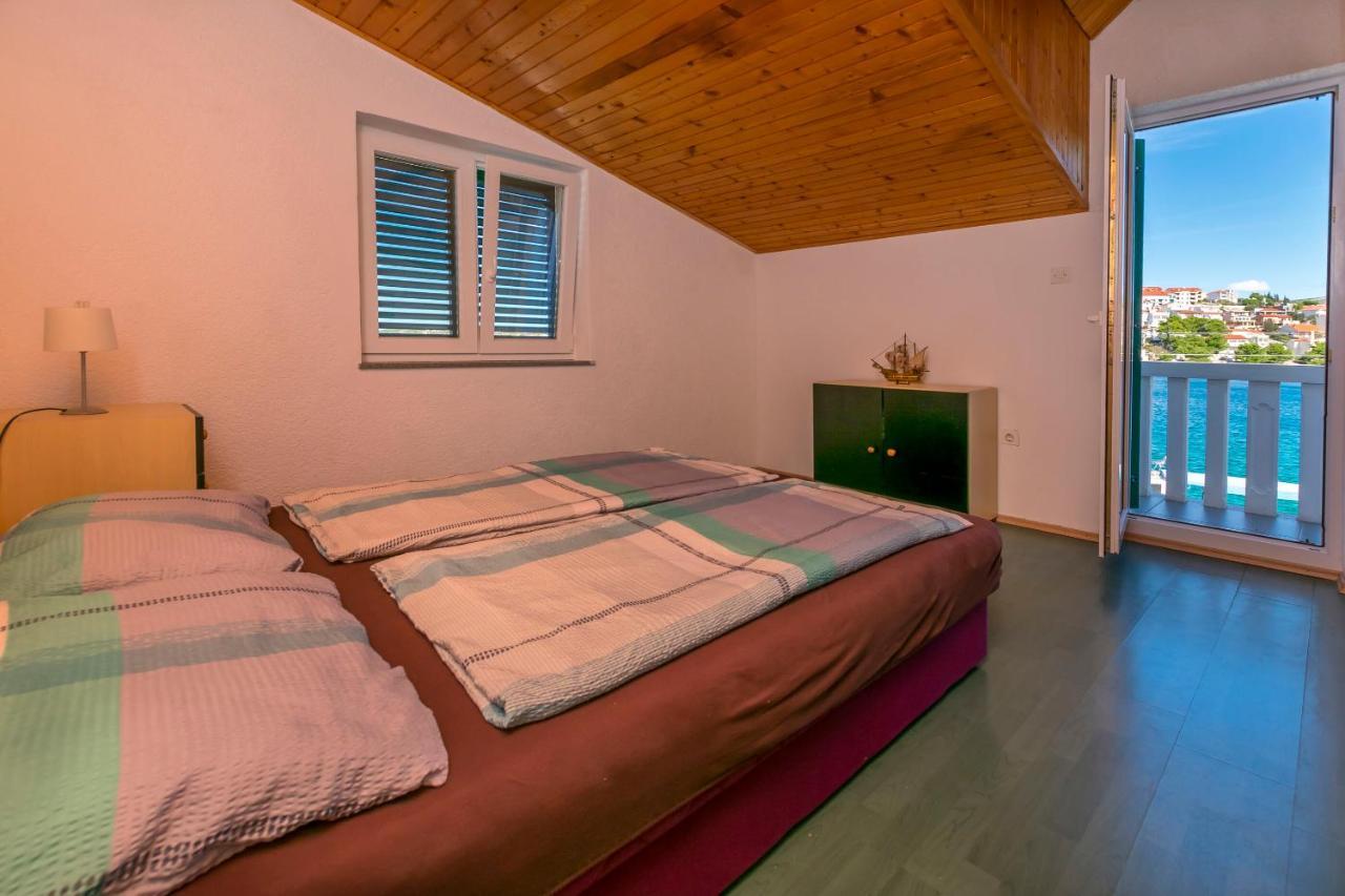 Apartments Olivera Rogoznica  Buitenkant foto