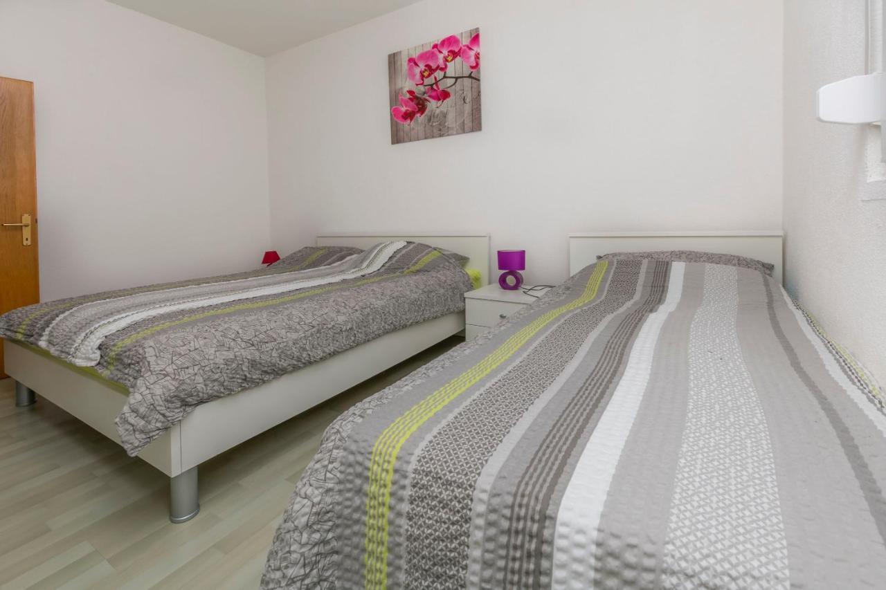 Apartments Olivera Rogoznica  Buitenkant foto