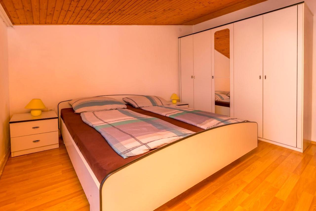 Apartments Olivera Rogoznica  Buitenkant foto