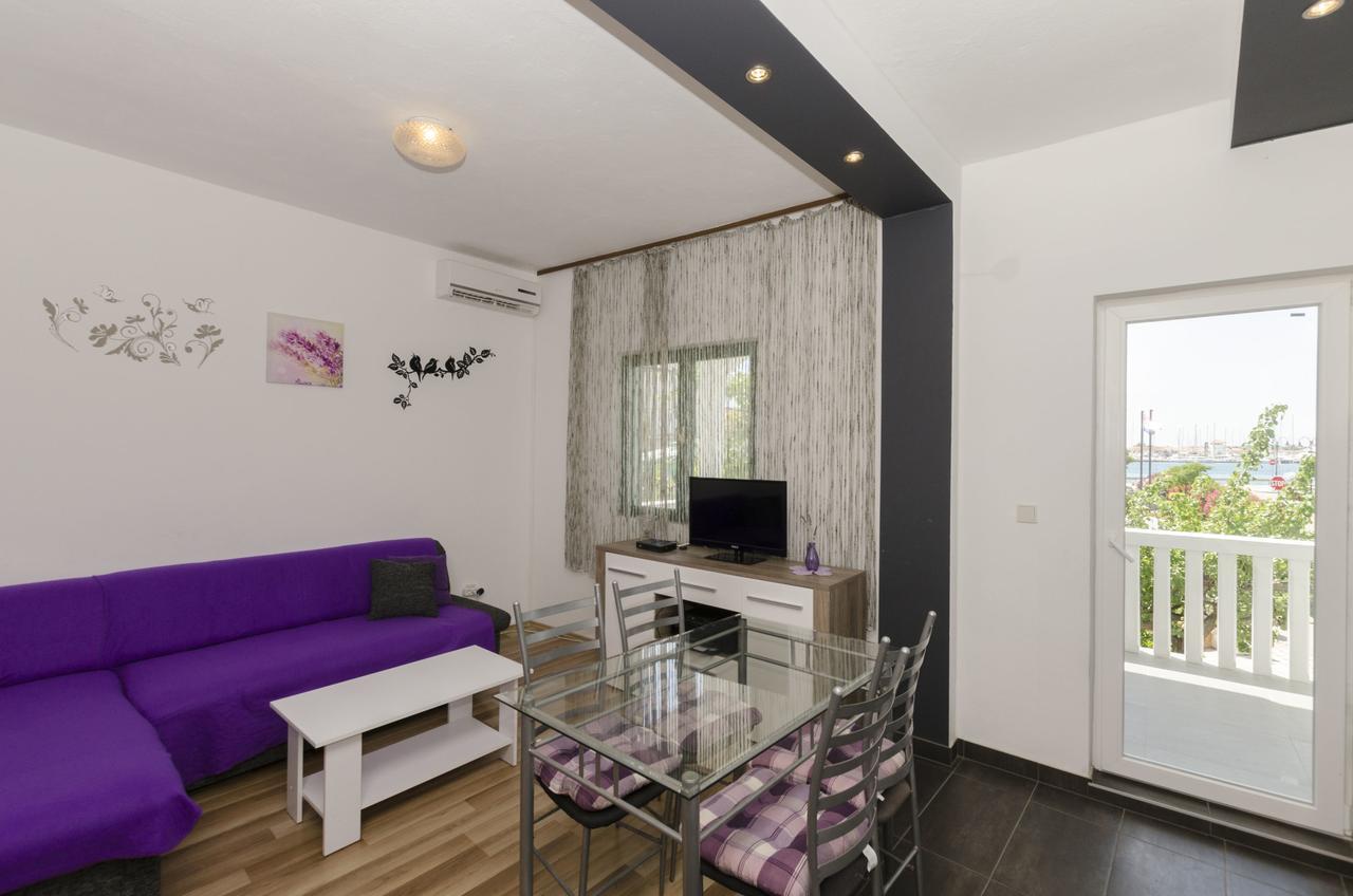 Apartments Olivera Rogoznica  Buitenkant foto