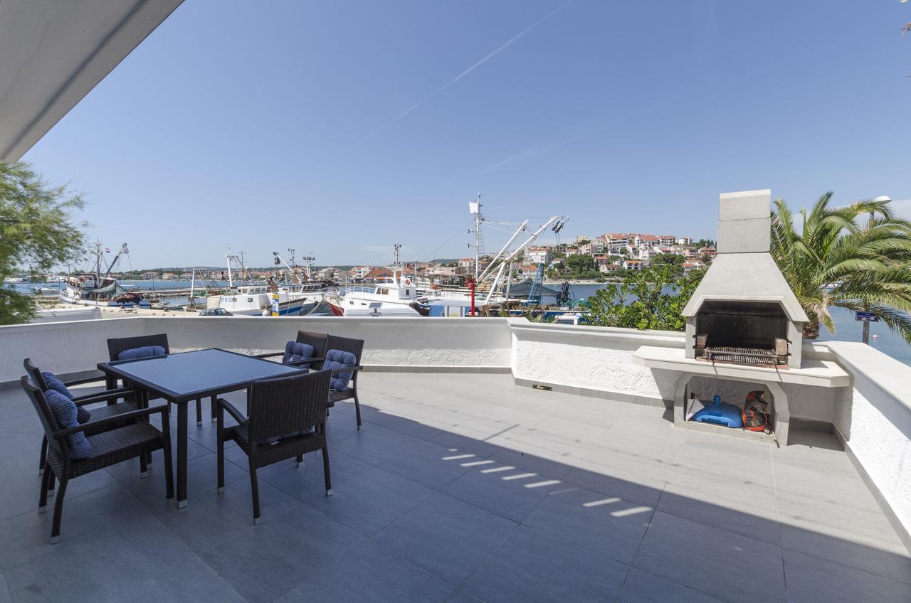 Apartments Olivera Rogoznica  Buitenkant foto