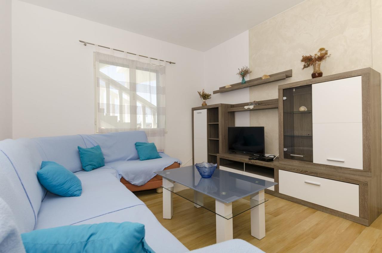 Apartments Olivera Rogoznica  Buitenkant foto