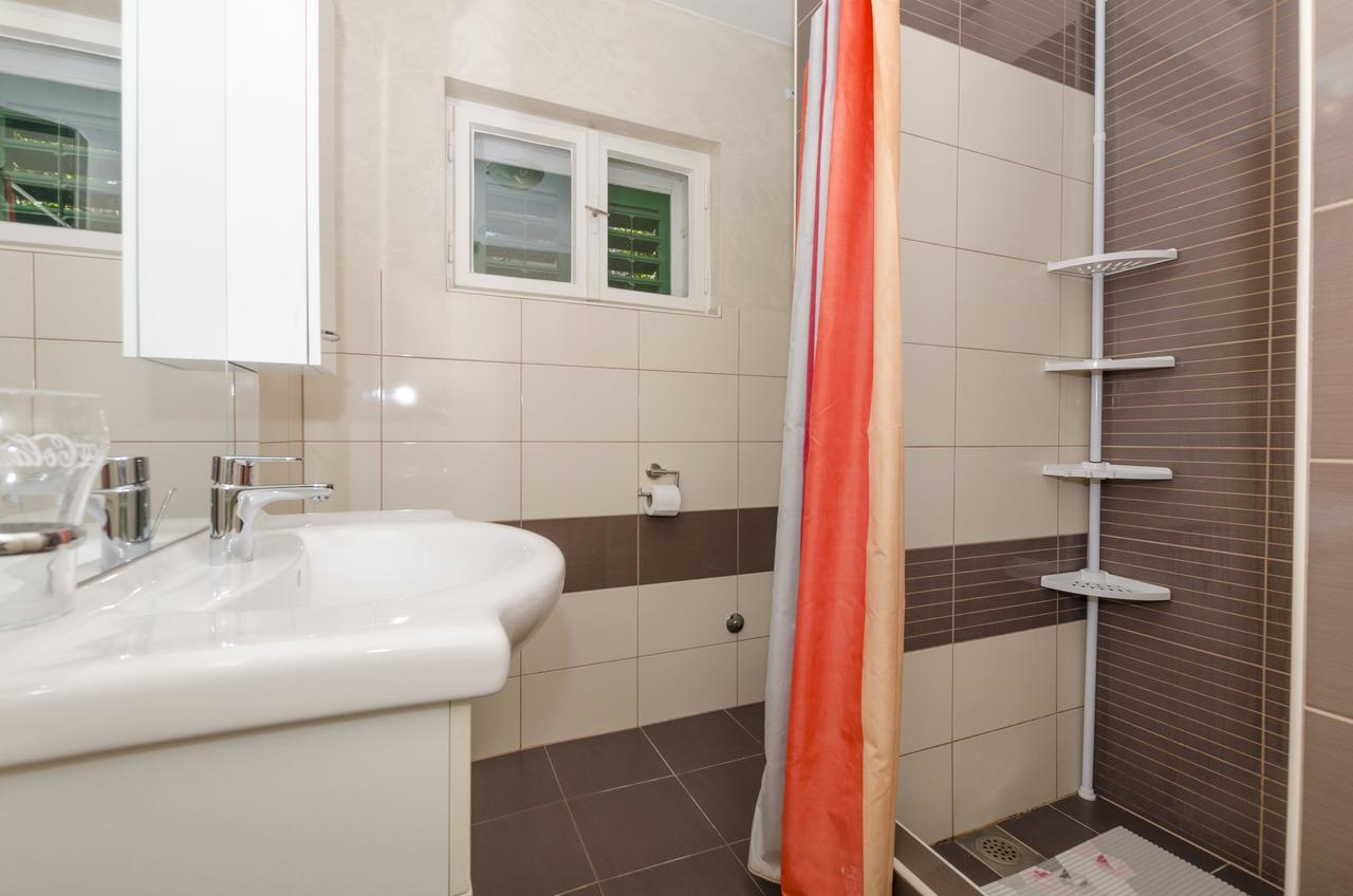 Apartments Olivera Rogoznica  Buitenkant foto